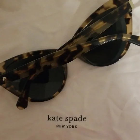 Kate Spade Sunglasses - Picture 5 of 6